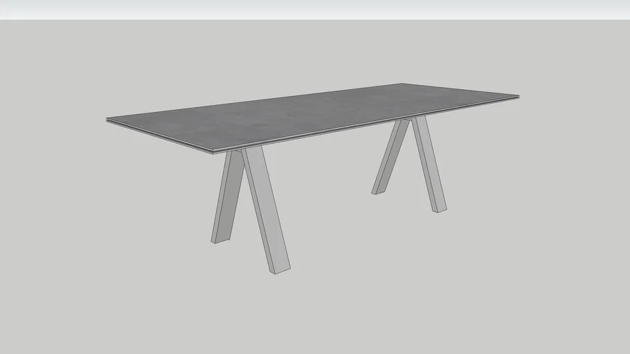 Artefacto Spade Dining Table