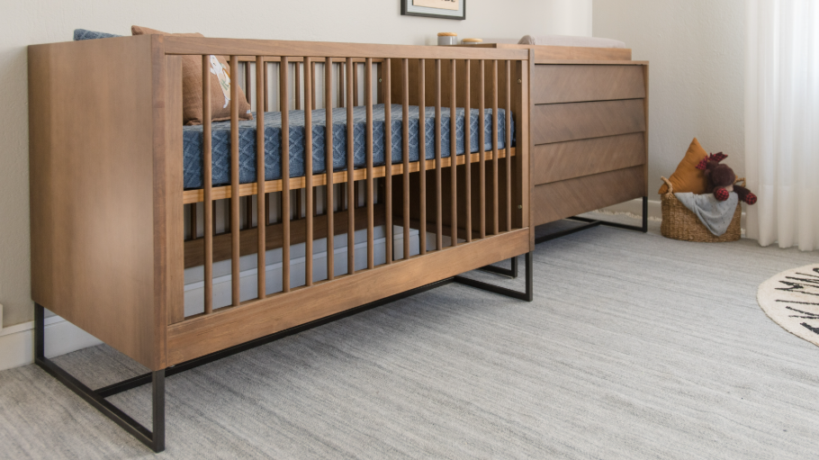 Noah Convertible Crib in Walnut