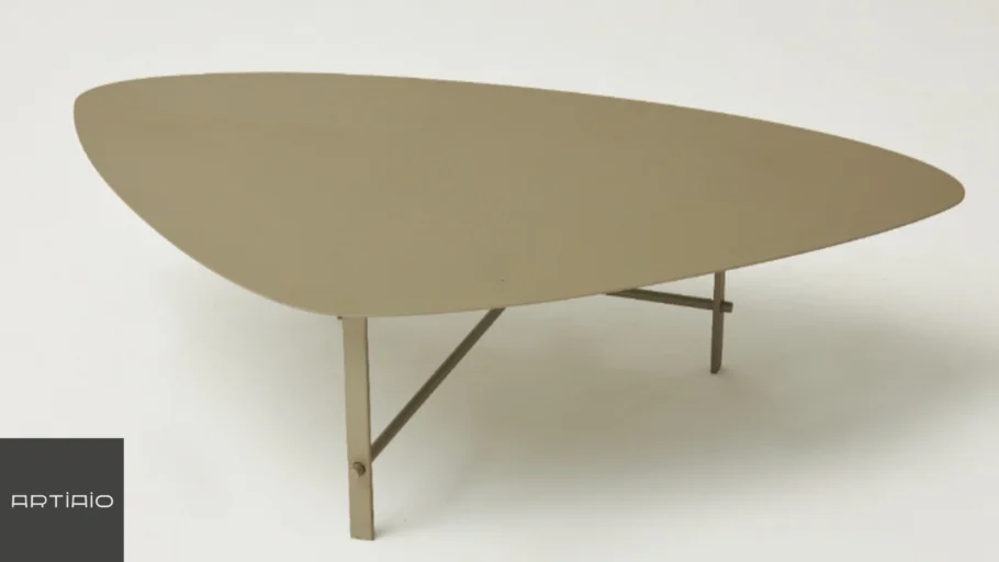 Y05 Estudio Vira - Mesa Triangular
