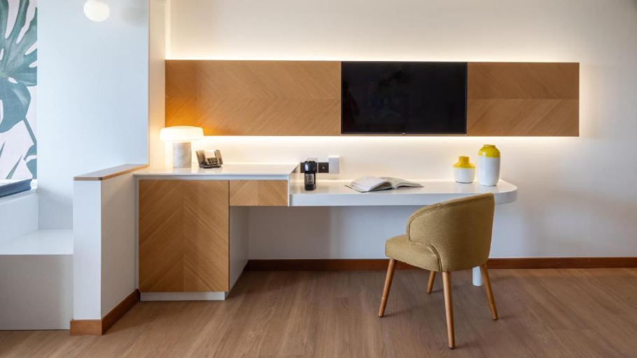 HOME OFFICE FURNITURE 