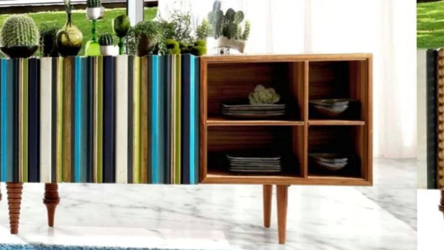 WOODEN TV CONSOLE