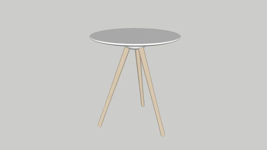 ROUND TABLE