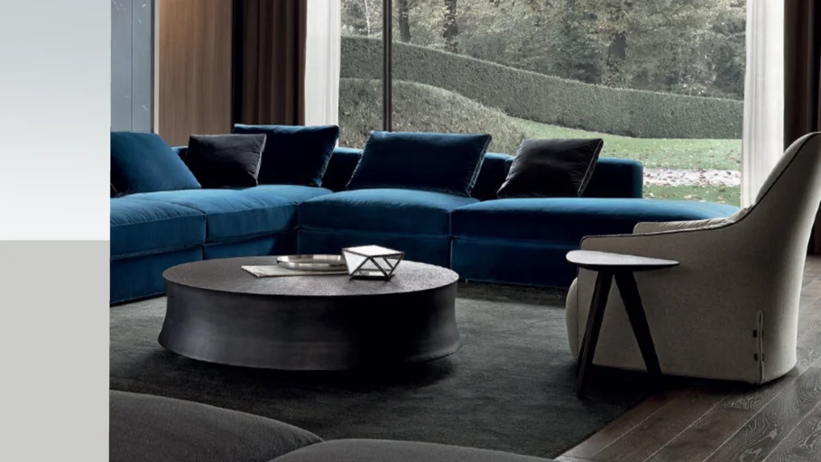 poliform: SOORI cafe table